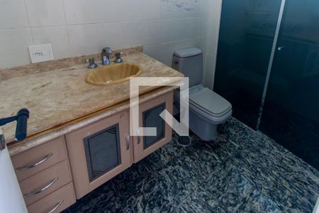 Apartamento à venda com 136m², 3 quartos e 2 vagasBanheiro da Suíte