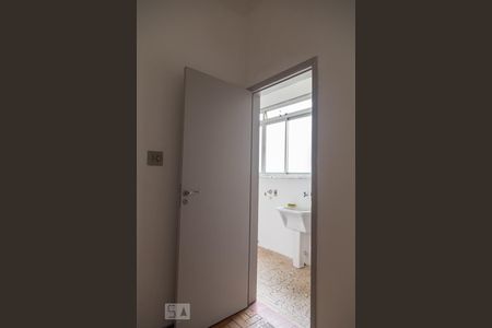 Apartamento para alugar com 100m², 4 quartos e 1 vaga Apartamento para alugar com 100m², 4 quartos e 1 vagaQuarto de Serviço