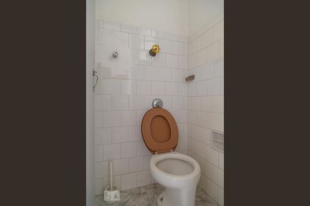 Apartamento para alugar com 100m², 4 quartos e 1 vaga Apartamento para alugar com 100m², 4 quartos e 1 vagaBanheiro de Serviço