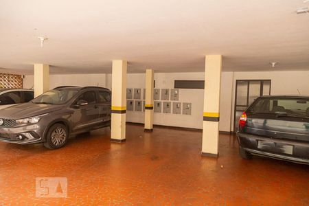 Apartamento para alugar com 100m², 4 quartos e 1 vaga Apartamento para alugar com 100m², 4 quartos e 1 vagaGaragem