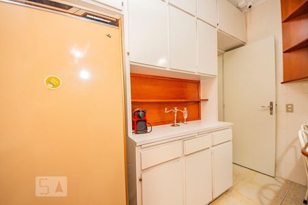 Apartamento à venda com 220m², 4 quartos e sem vagaCozinha