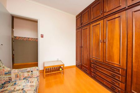 Apartamento à venda com 220m², 4 quartos e sem vagaQuarto 2