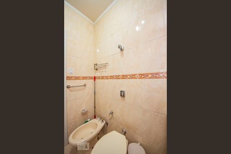 Apartamento à venda com 220m², 4 quartos e sem vagaBanheiro 2