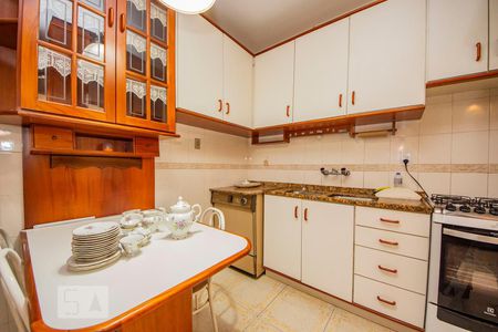 Apartamento à venda com 220m², 4 quartos e sem vagaCozinha