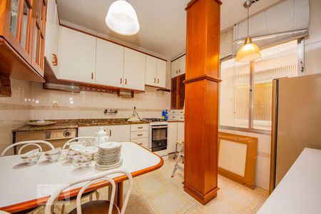 Apartamento à venda com 220m², 4 quartos e sem vagaCozinha