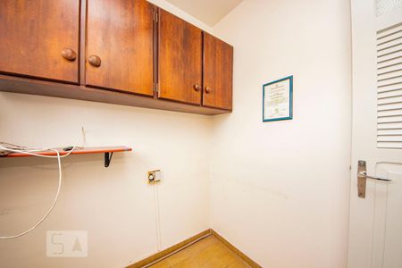 Apartamento à venda com 220m², 4 quartos e sem vagaQuarto de Serviço