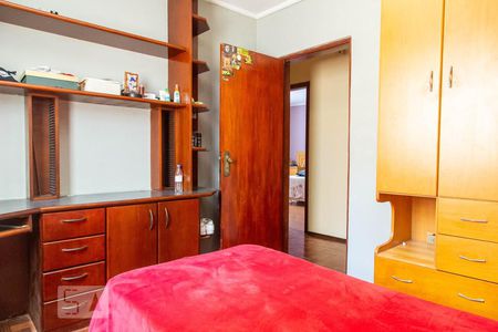 Casa à venda com 254m², 3 quartos e 3 vagasQuarto 2