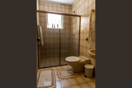 Casa à venda com 254m², 3 quartos e 3 vagasBanheiro 1