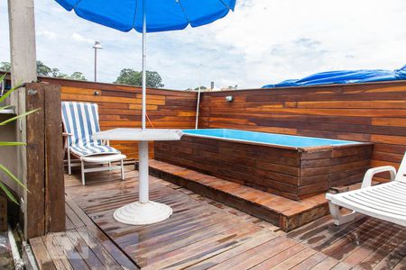 Casa à venda com 254m², 3 quartos e 3 vagasPiscina