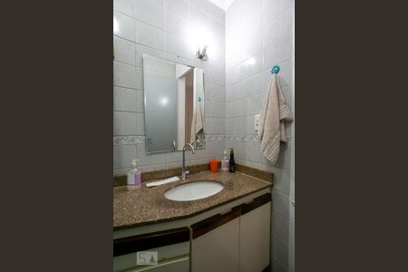 Apartamento para alugar com 58m², 2 quartos e 1 vaga Apartamento para alugar com 58m², 2 quartos e 1 vagaBanheiro