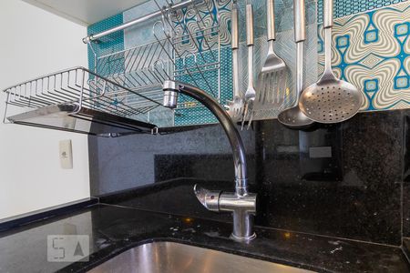 Apartamento à venda com 50m², 2 quartos e 1 vagaCozinha - Torneira
