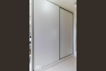 Apartamento à venda com 50m², 2 quartos e 1 vagaQuarto 2 - Armários