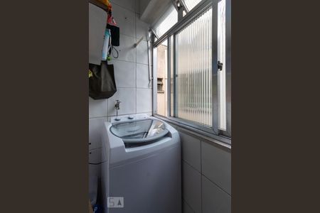 Apartamento à venda com 70m², 2 quartos e sem vaga Apartamento à venda com 70m², 2 quartos e sem vagaCozinha e Área de Serviço