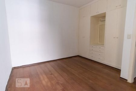 Casa à venda com 213m², 3 quartos e 3 vagasQuarto 2