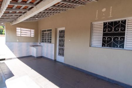Casa à venda com 213m², 3 quartos e 3 vagasQuintal