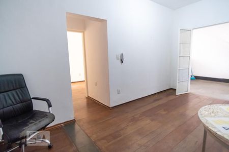 Casa à venda com 213m², 3 quartos e 3 vagasSala inferior