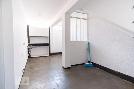 Casa à venda com 213m², 3 quartos e 3 vagasÁrea de serviço