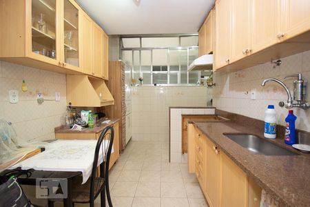 Apartamento à venda com 78m², 2 quartos e 1 vaga Apartamento à venda com 78m², 2 quartos e 1 vagaCozinha