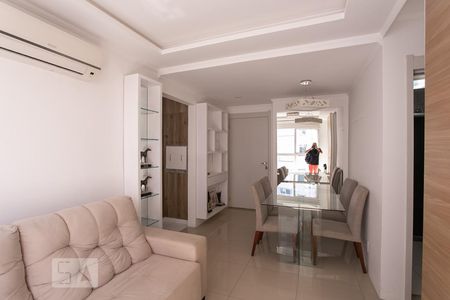Sala de apartamento para alugar com 2 quartos, 56m² em Cavalhada, Porto Alegre