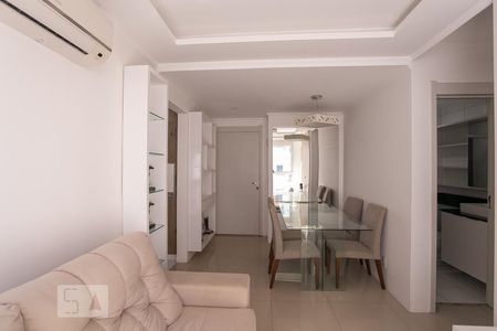 Sala de apartamento para alugar com 2 quartos, 56m² em Cavalhada, Porto Alegre