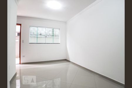 Sala  de casa de condomínio para alugar com 2 quartos, 56m² em Vila Ré, São Paulo