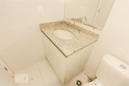Apartamento para alugar com 70m², 2 quartos e 1 vaga Apartamento para alugar com 70m², 2 quartos e 1 vagaBanheiro 02