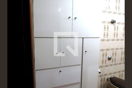 Casa para alugar com 160m², 3 quartos e 2 vagasBanheiro Social 1 - Armário