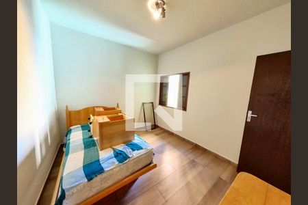 Quarto 1 de casa para alugar com 3 quartos, 160m² em Vila Arcádia, São Paulo