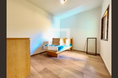 Quarto 1 de casa para alugar com 3 quartos, 160m² em Vila Arcádia, São Paulo