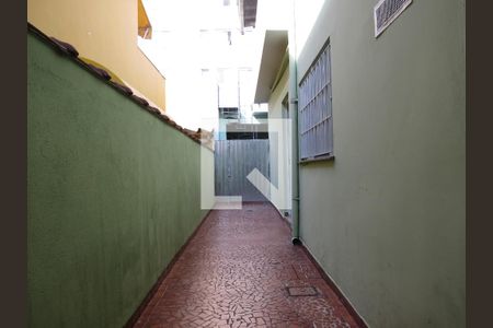 Casa para alugar com 160m², 3 quartos e 2 vagasCorredor Externo/Quintal