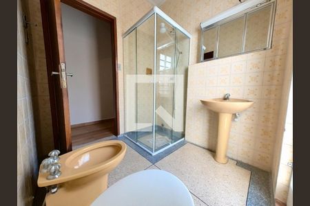 Casa para alugar com 160m², 3 quartos e 2 vagas Casa para alugar com 160m², 3 quartos e 2 vagasBanheiro Social 2