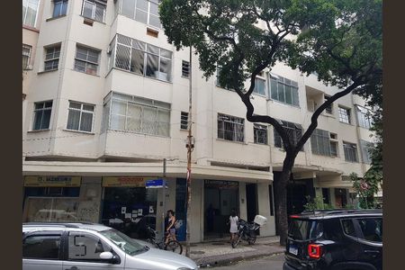 Apartamento à venda com 50m², 1 quarto e sem vaga Apartamento à venda com 50m², 1 quarto e sem vagaFachada