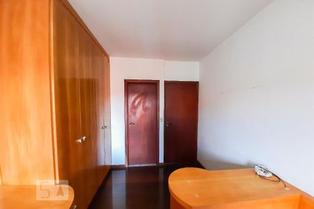 Casa à venda com 228m², 3 quartos e 4 vagas Casa à venda com 228m², 3 quartos e 4 vagasSuíte 2