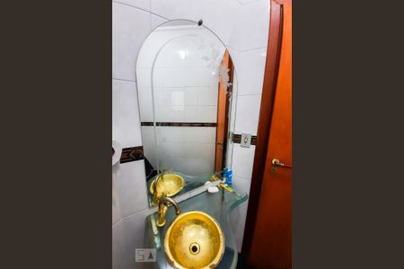 Casa à venda com 228m², 3 quartos e 4 vagas Casa à venda com 228m², 3 quartos e 4 vagasLavabo