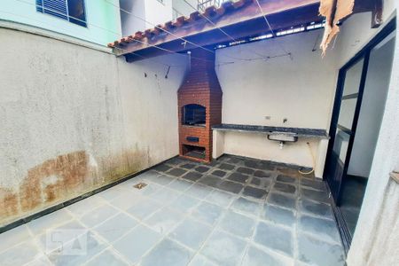 Casa à venda com 228m², 3 quartos e 4 vagas Casa à venda com 228m², 3 quartos e 4 vagasVaranda