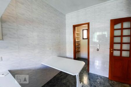Casa à venda com 228m², 3 quartos e 4 vagas Casa à venda com 228m², 3 quartos e 4 vagasCozinha