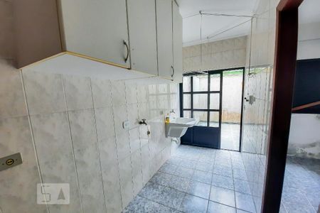 Casa à venda com 228m², 3 quartos e 4 vagas Casa à venda com 228m², 3 quartos e 4 vagasÁrea de Serviço