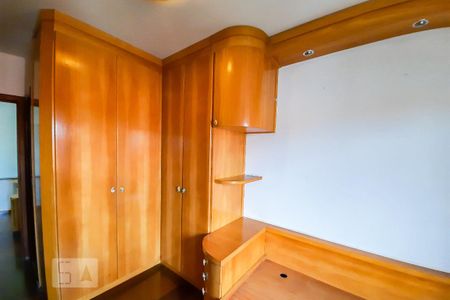 Casa à venda com 228m², 3 quartos e 4 vagas Casa à venda com 228m², 3 quartos e 4 vagasSuíte 3