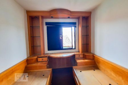 Casa à venda com 228m², 3 quartos e 4 vagas Casa à venda com 228m², 3 quartos e 4 vagasSuíte 2