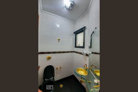 Casa à venda com 228m², 3 quartos e 4 vagas Casa à venda com 228m², 3 quartos e 4 vagasLavabo