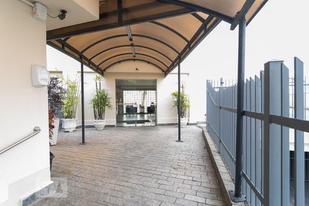 Apartamento para alugar com 65m², 2 quartos e 1 vagaFachada