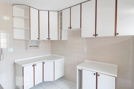 Apartamento para alugar com 65m², 2 quartos e 1 vagaCozinha