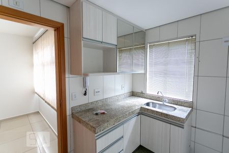 Apartamento para alugar com 2 quartos, 70m² em Floresta, Belo Horizonte