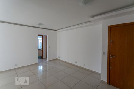 Apartamento para alugar com 2 quartos, 70m² em Floresta, Belo Horizonte