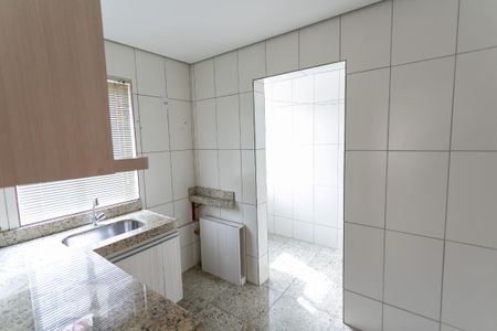 Apartamento para alugar com 2 quartos, 70m² em Floresta, Belo Horizonte