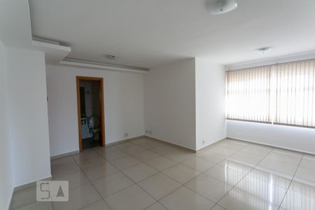Apartamento para alugar com 2 quartos, 70m² em Floresta, Belo Horizonte