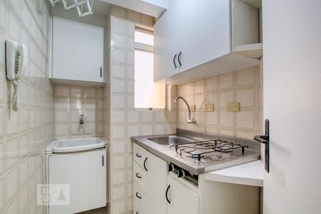 Cozinha de kitnet/studio para alugar com 1 quarto, 30m² em Cristo Rei, Curitiba