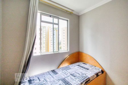 Quarto de kitnet/studio para alugar com 1 quarto, 30m² em Cristo Rei, Curitiba