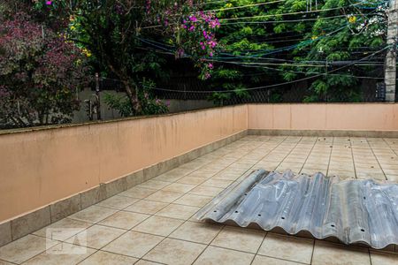 Casa à venda com 80m², 2 quartos e 1 vagaQuarto 2 - Varanda