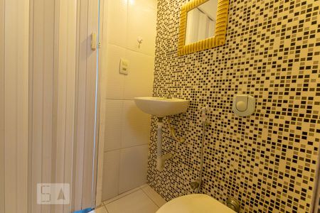 Apartamento à venda com 60m², 2 quartos e 1 vaga Apartamento à venda com 60m², 2 quartos e 1 vagaBanheiro Social